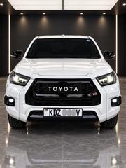 Toyota Hilux 2023 White for sale