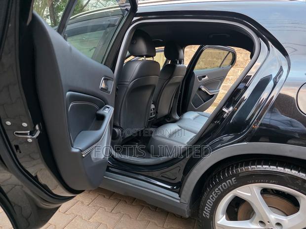 Mercedes-Benz GLA-Class 2018 Black