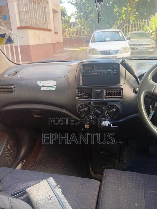 Toyota Raum 1.5 FWD 1999 White