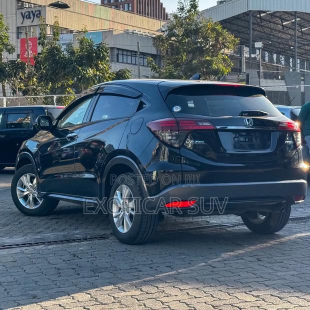 Honda Vezel 1.5 4WD 2019 Black