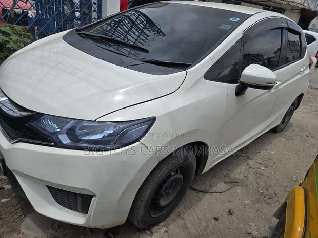 Honda Fit 2017 White