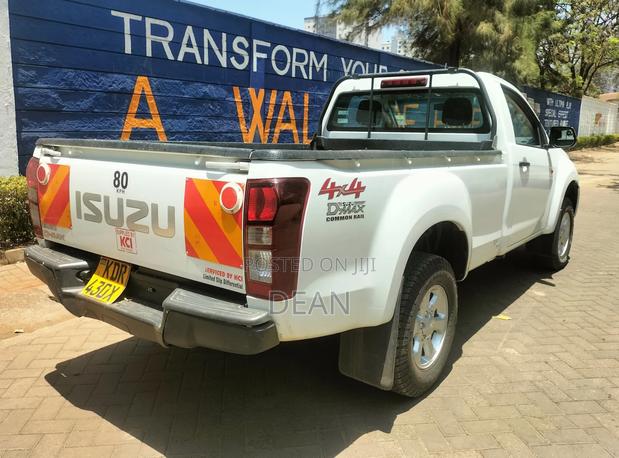 Isuzu D-MAX 2024 White