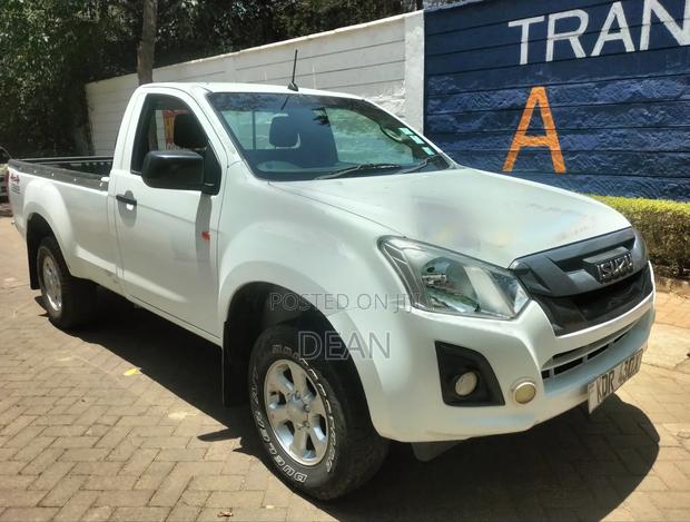 Isuzu D-MAX 2024 White