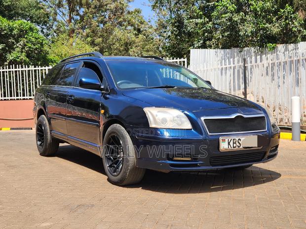 Toyota Avensis 2.0 D-4D 2005 Blue
