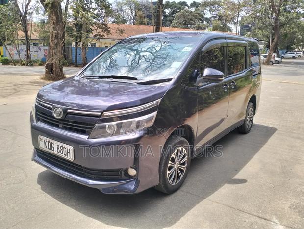 Toyota Voxy 2015 Purple