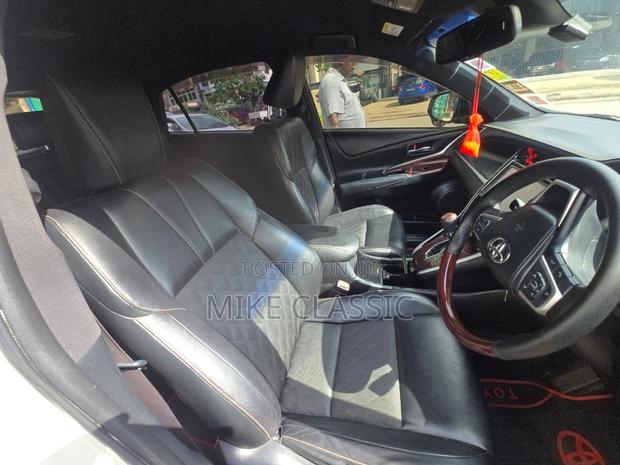 Toyota Harrier 2.0 2014 Pearl