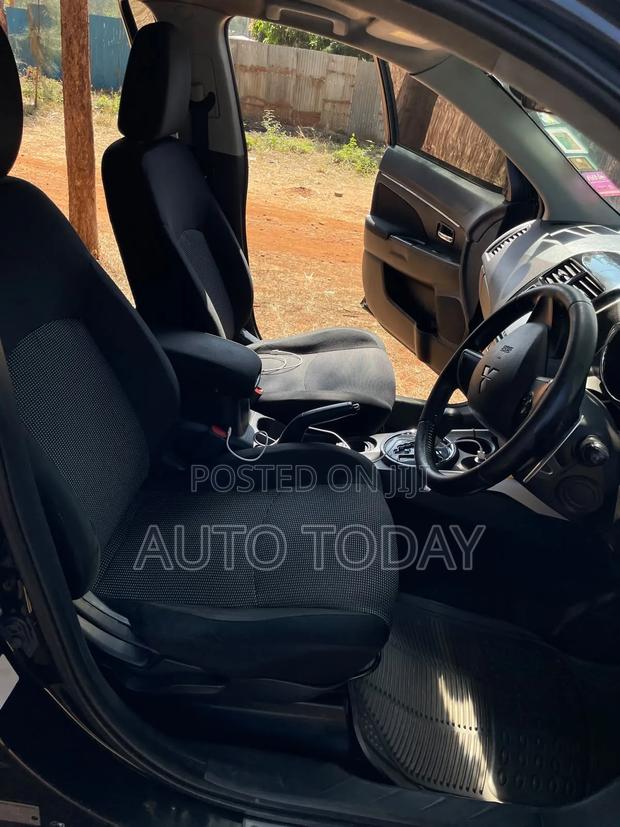 Mitsubishi RVR 2013 Black