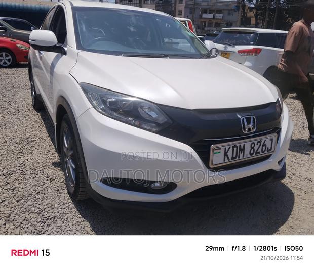 Honda Vezel 2016 White