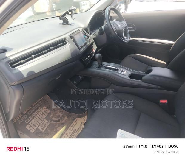 Honda Vezel 2016 White