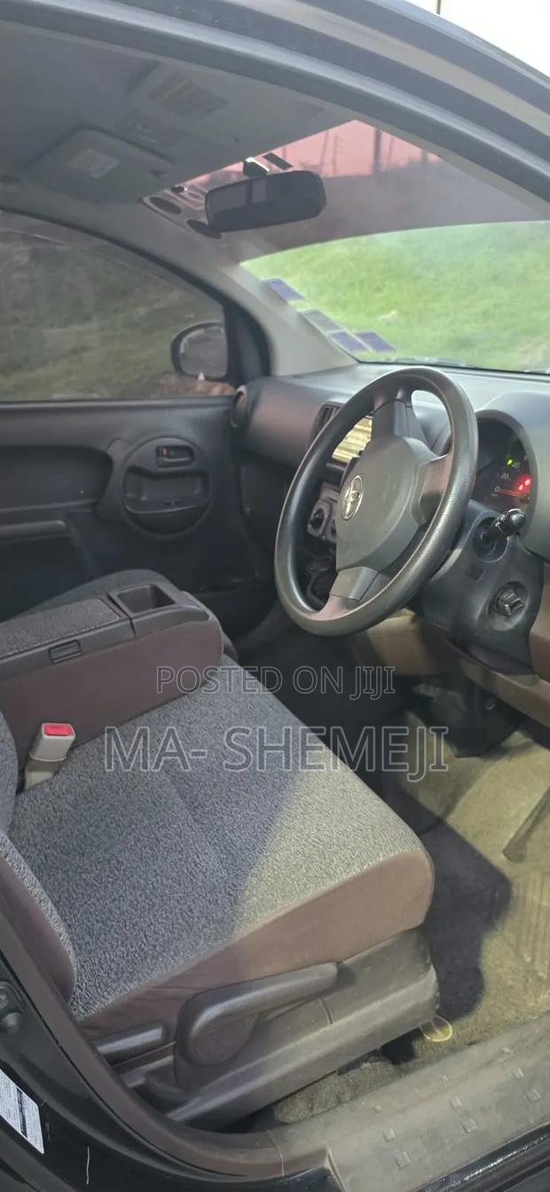 Toyota Passo 2014 Black