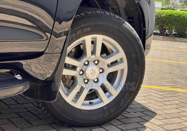 Toyota Land Cruiser Prado 2012 Black