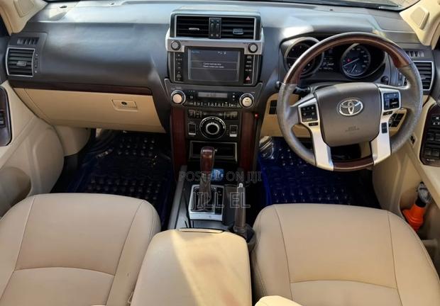 Toyota Land Cruiser Prado 2015 Gold