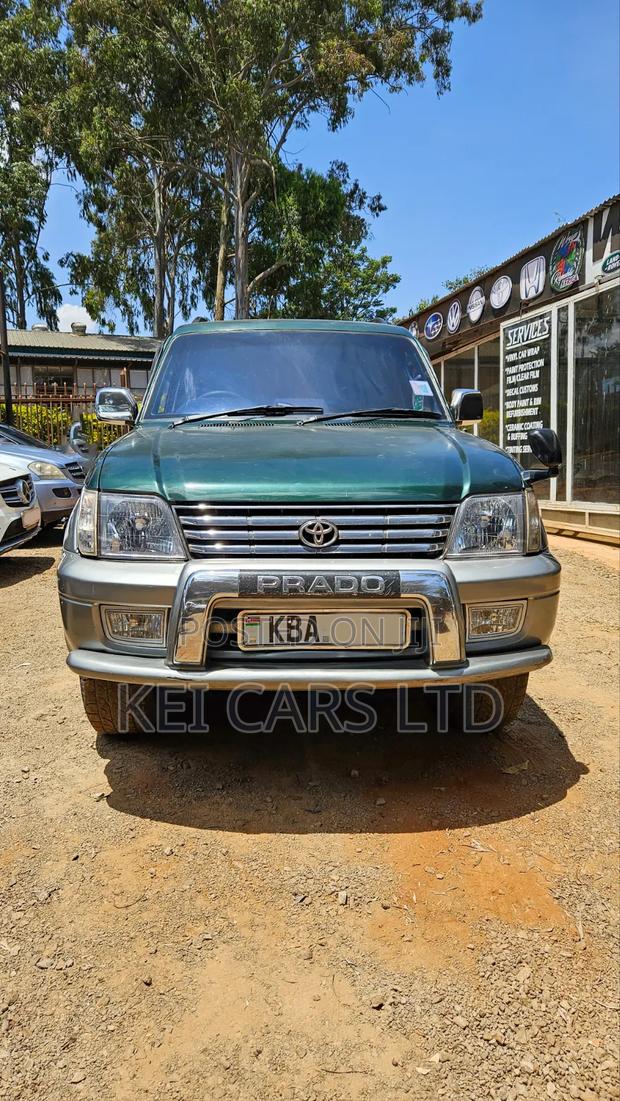 Toyota Land Cruiser Prado 2000 Green