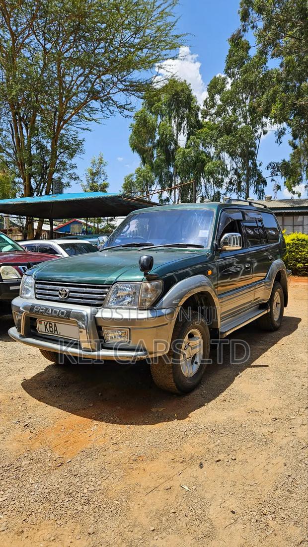 Toyota Land Cruiser Prado 2000 Green