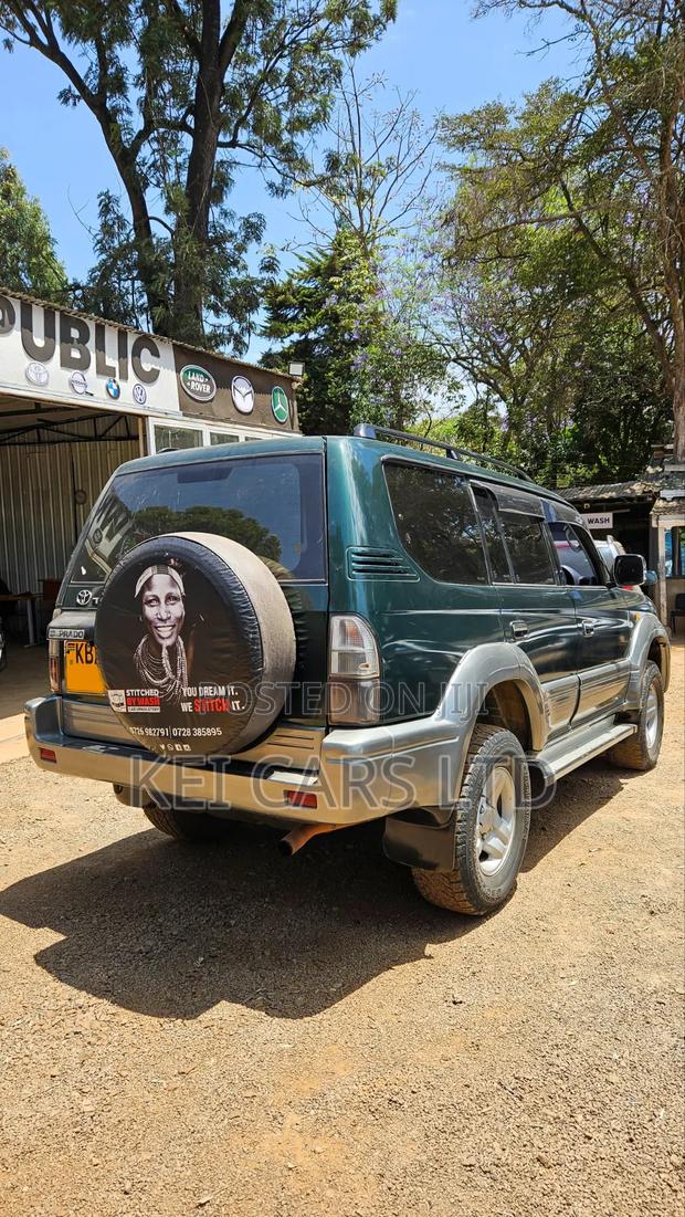 Toyota Land Cruiser Prado 2000 Green