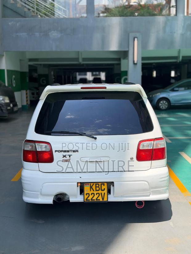 Subaru Forester Automatic 2004 White