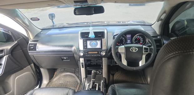 Toyota Land Cruiser Prado 2.7 i 2012 Black
