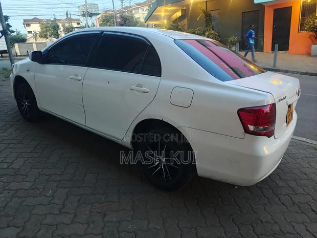 Toyota Axio 2010 White