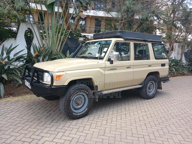 Toyota Land Cruiser 2012 Beige