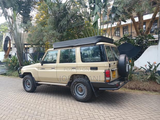 Toyota Land Cruiser 2012 Beige