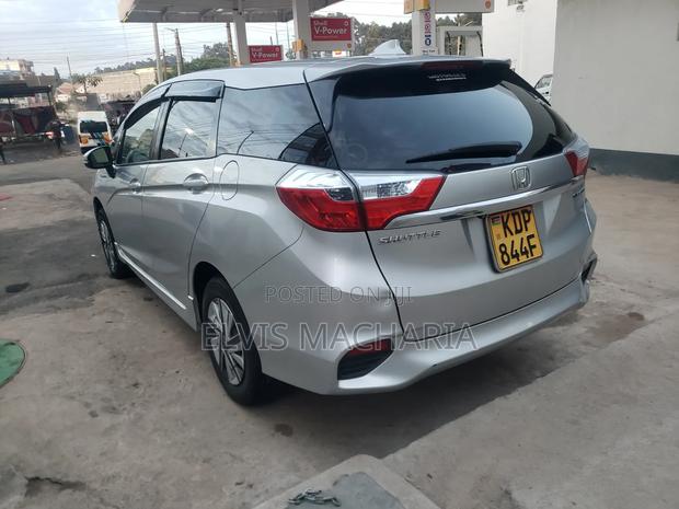 Honda Fit Shuttle 2016 Silver