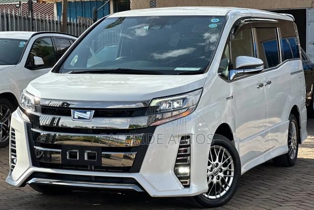 Toyota Noah 1.8 FWD Hybrid (7 seater) 2019 Pearl