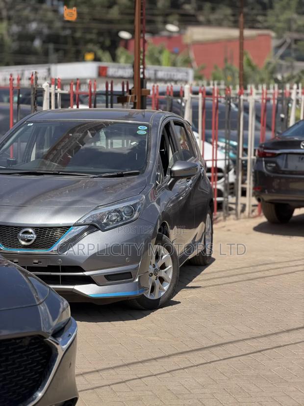 Nissan Note 1.2 Hybrid 2019 Gray