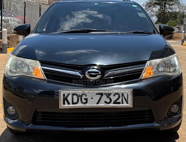 Toyota Corolla Fielder 1.5 Petrol FWD 2014 Black