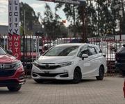Honda Fit Shuttle 1.5 Hybrid 2WD 2019 White for sale