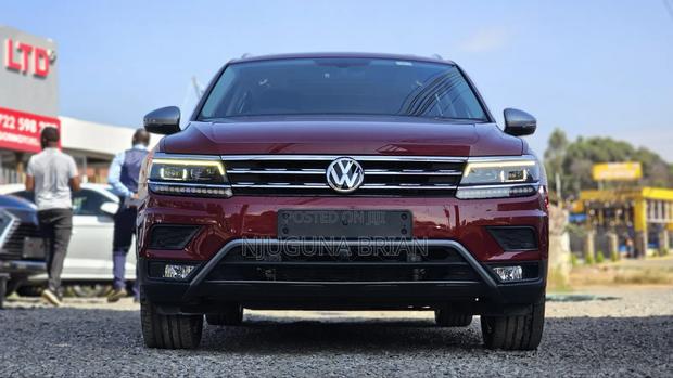 Volkswagen Tiguan 2.0T S FWD 2019 Burgundy