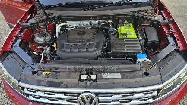 Volkswagen Tiguan 2.0T S FWD 2019 Burgundy