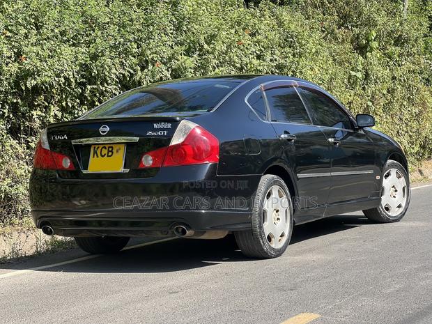 Nissan Fuga 2007 Black