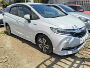 Honda Fit Shuttle 1.5 Hybrid 2WD 2019 White for sale