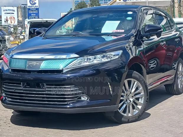 Toyota Harrier 2.5 Hybrid 4WD 2019 Black