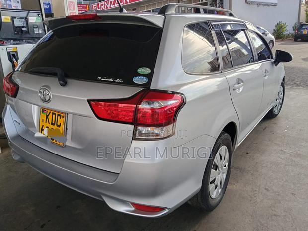 Toyota Corolla Fielder 1.5 Petrol FWD 2015 Silver