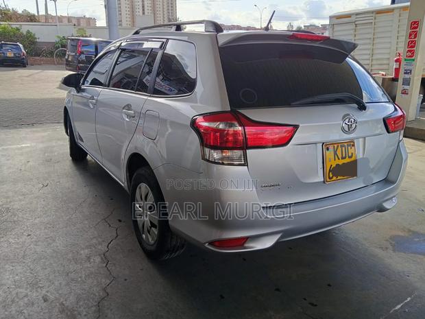 Toyota Corolla Fielder 1.5 Petrol FWD 2015 Silver
