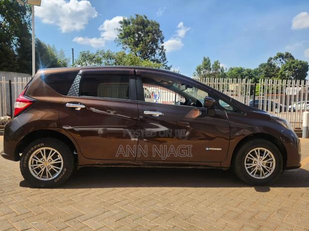 Nissan Note 2018 Brown
