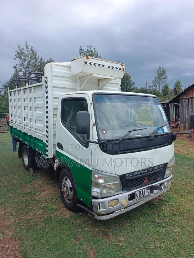 Mitsubishi Canter 2005