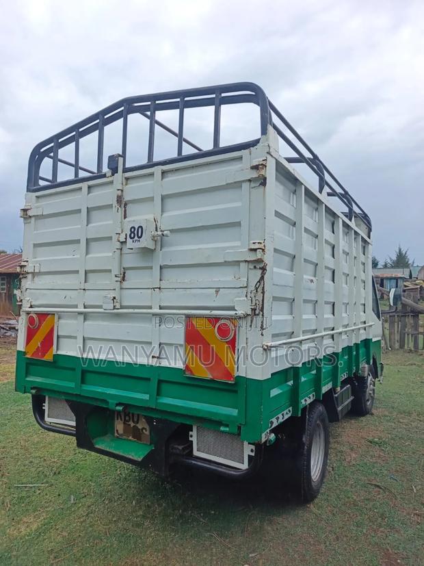 Mitsubishi Canter 2005