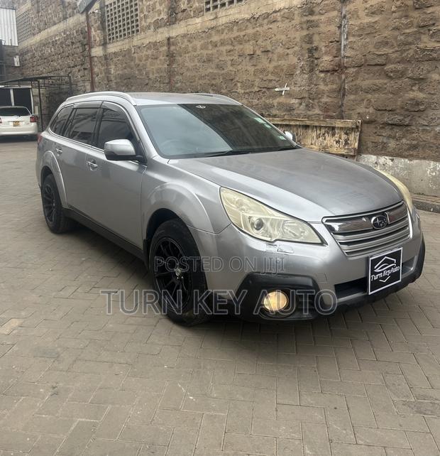Subaru Outback 3.6R 2012 Silver
