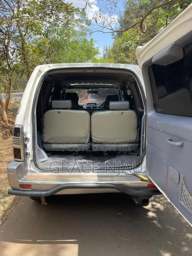Toyota Land Cruiser Prado 2001 White