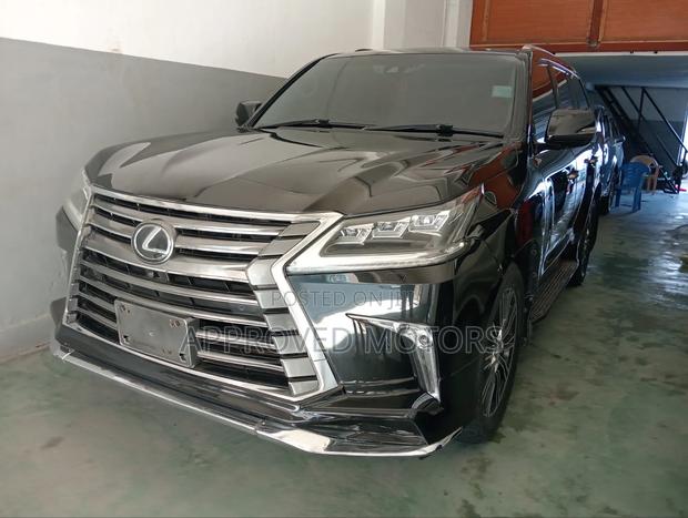 Lexus LX 2015 Black