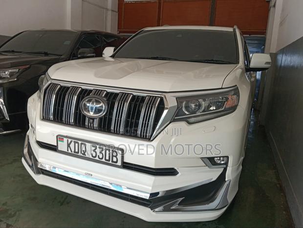 Toyota Land Cruiser Prado 2017 White