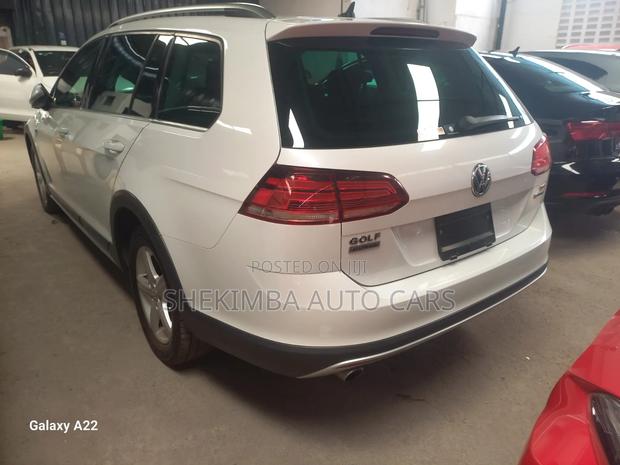 Volkswagen Golf 1.4T TSI FWD 2020 White