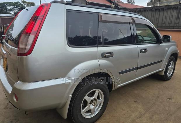 Nissan X-Trail 2.0 2004 Silver