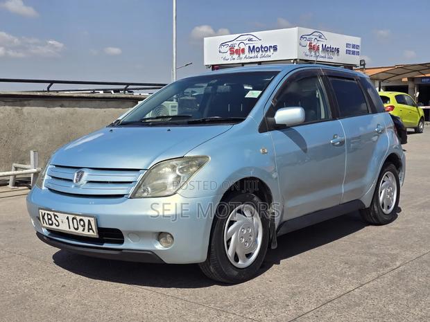 Toyota IST 2005 Blue