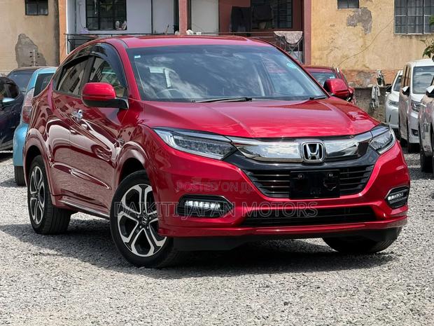 Honda Vezel 2020 Red