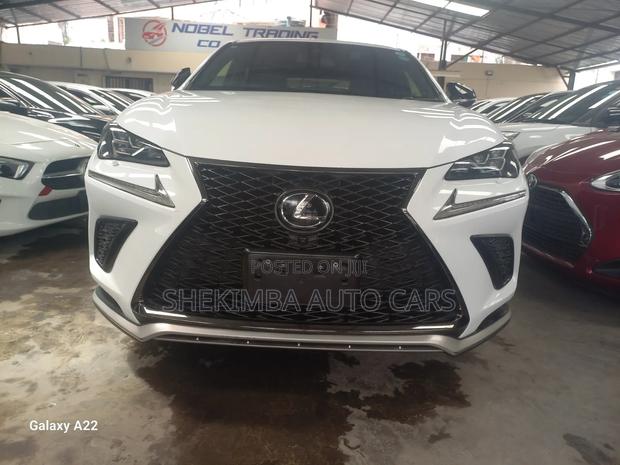 Lexus NX 300 FWD 2020 White