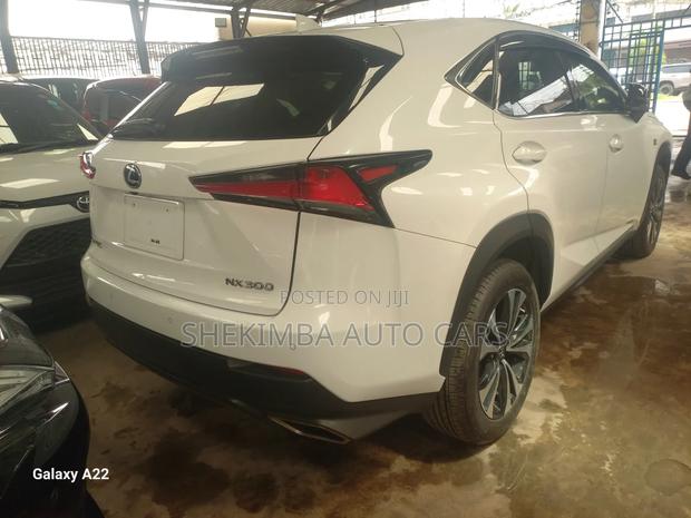 Lexus NX 300 FWD 2020 White