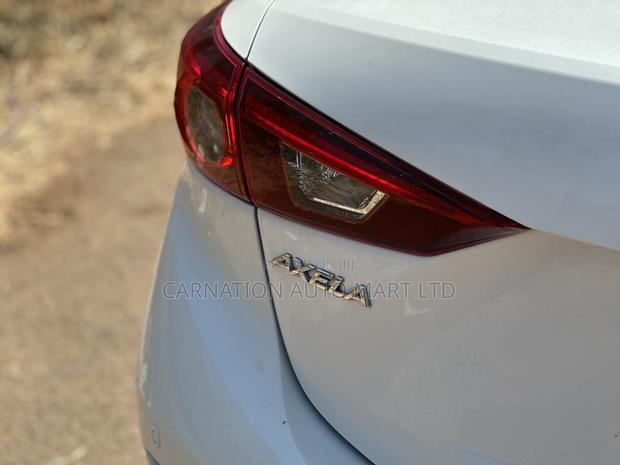 Mazda Axela 2019 White